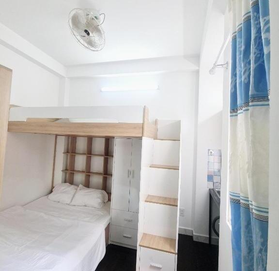 The Hidden Hogwarts   Nearly Bùi Viện Walking Street