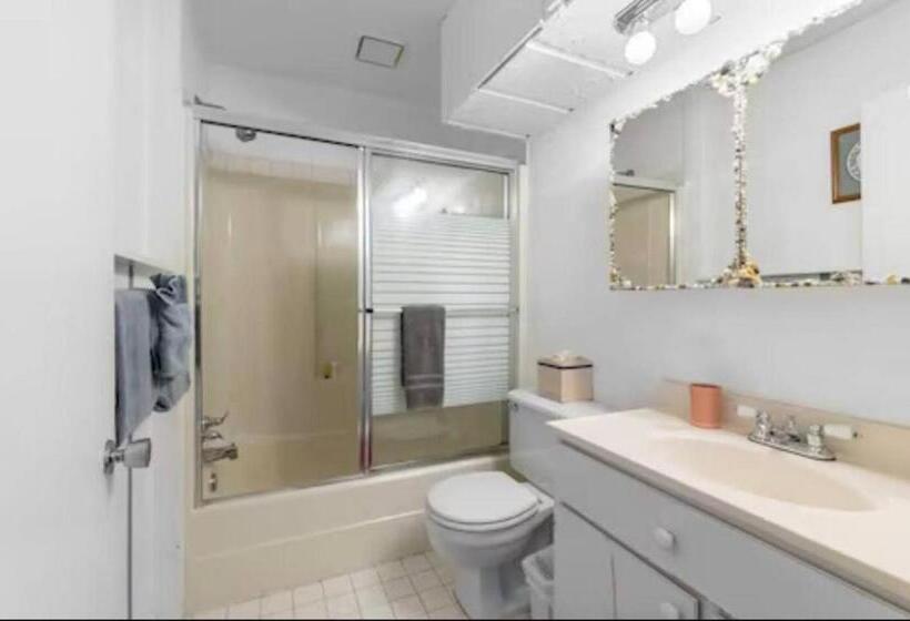 فندق صغير Beach Cottage Steps From The Ocean