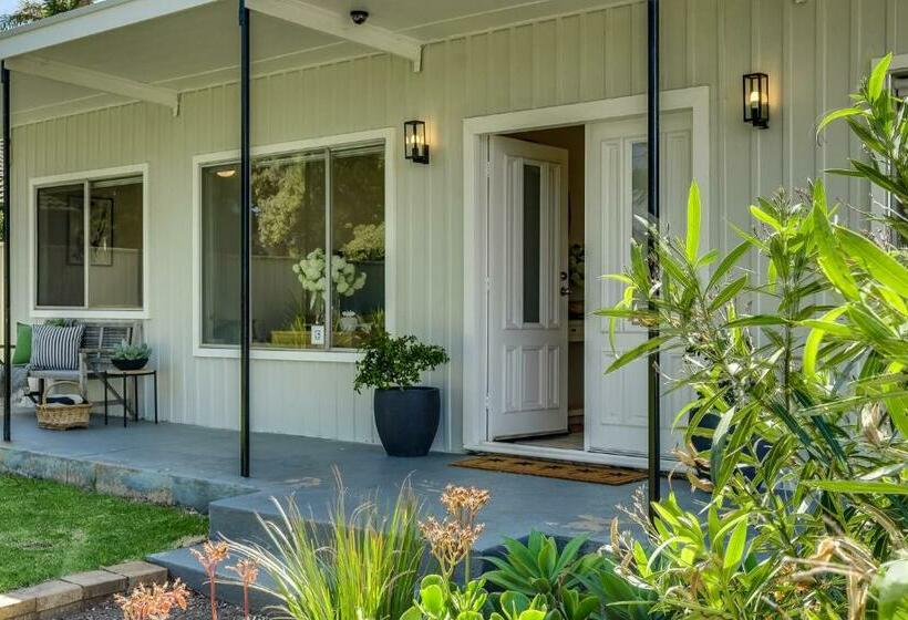 فندق صغير On Birchall   Main House And Bunk House   Byo Linen