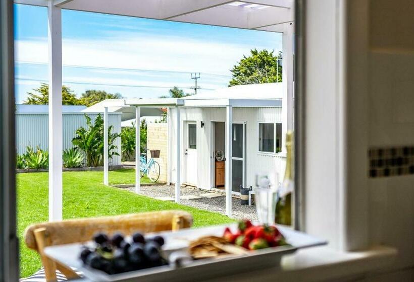 فندق صغير On Birchall   Main House And Bunk House   Byo Linen