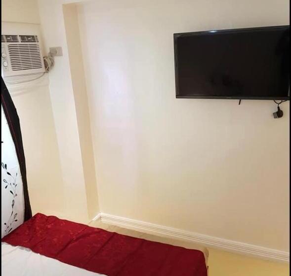 فندق صغير Rj Travellers Inn