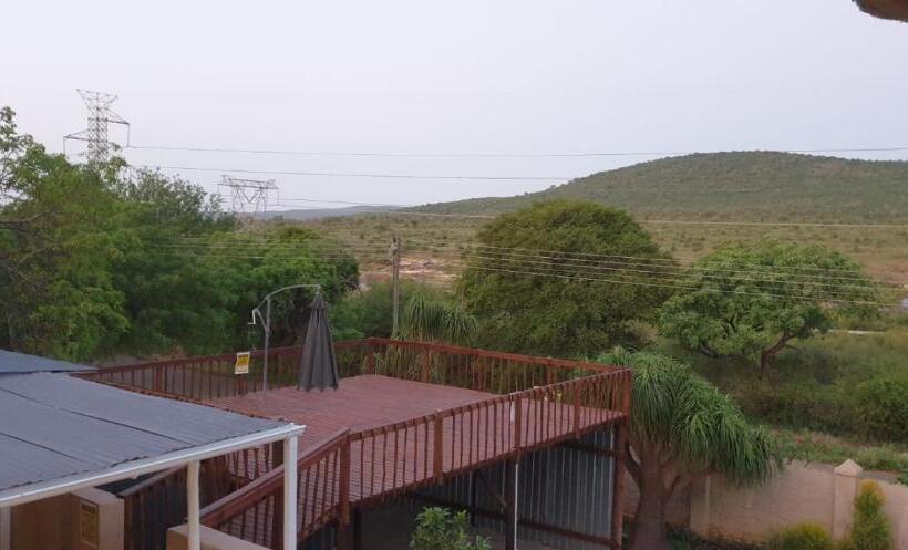 צימר Kruger Allo Escape