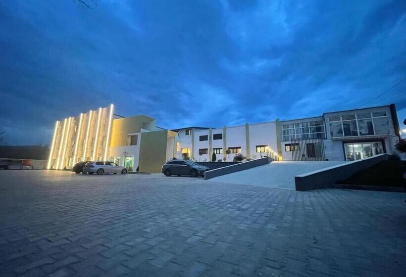 مبيت وإفطار Popasul Lui Gicuță