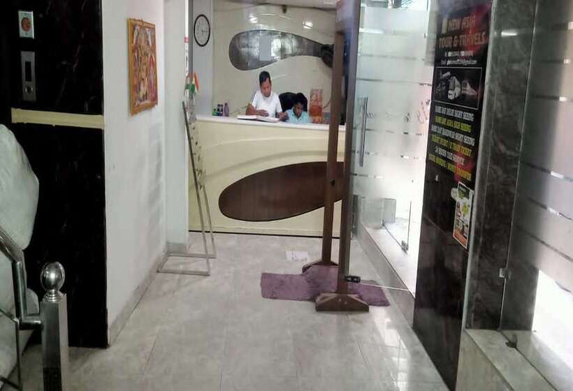 Отель A V International