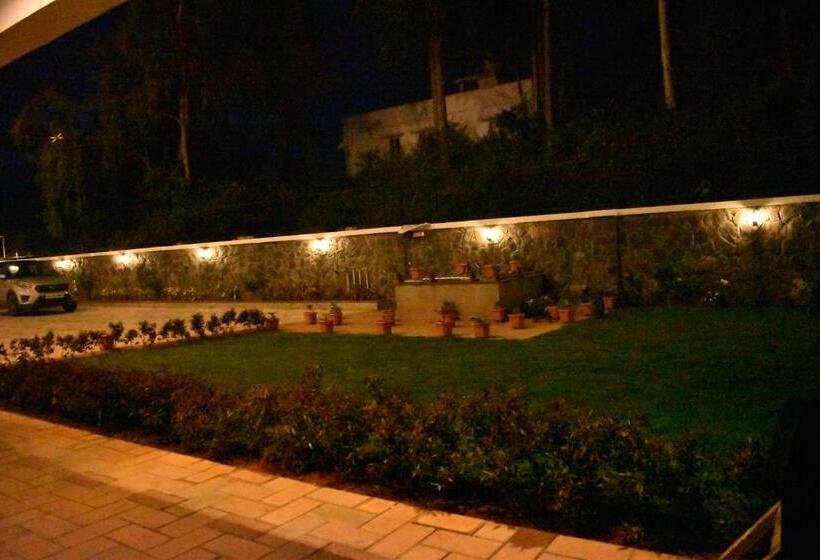 فندق Nt Grand Yercaud