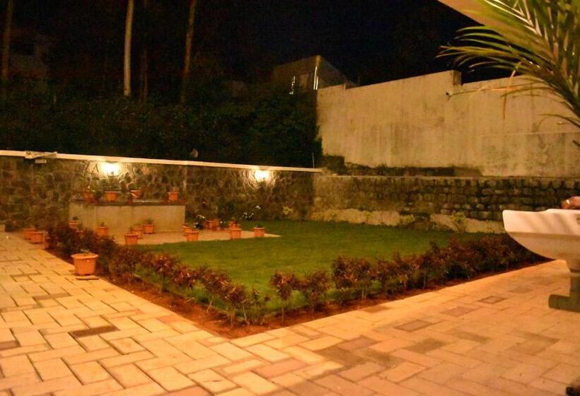 فندق Nt Grand Yercaud