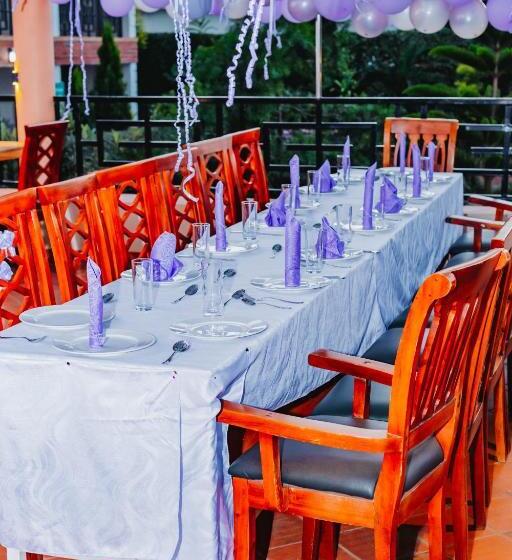 هتل La Brezi Suites