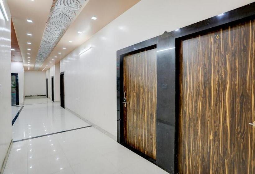 호텔 Oyo Anurag Paradise