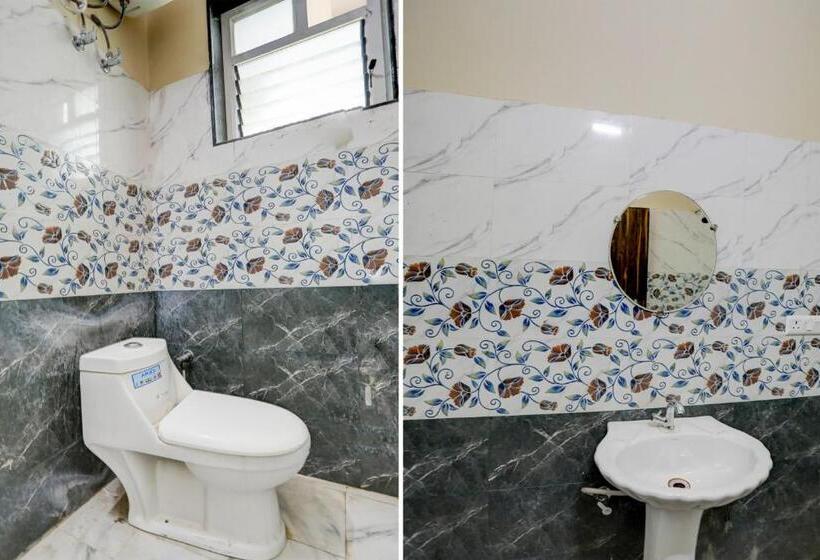 בית מלון כפרי Oyo Anurag Paradise