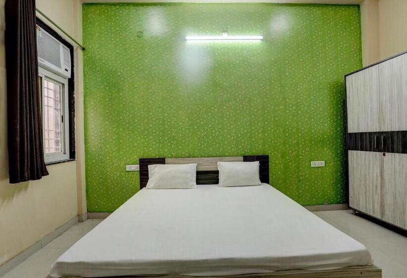 호텔 Oyo Anurag Paradise