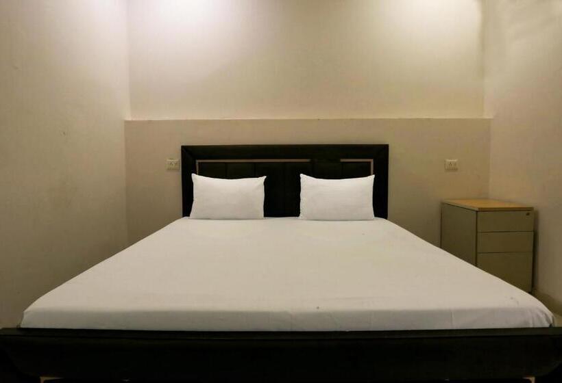 Hotel Oyo Hello Home