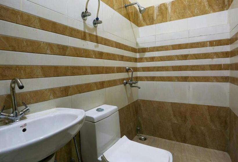 Hotel Oyo Hello Home