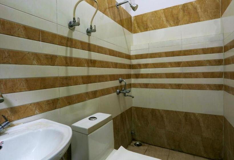 בית מלון כפרי Oyo Hello Home