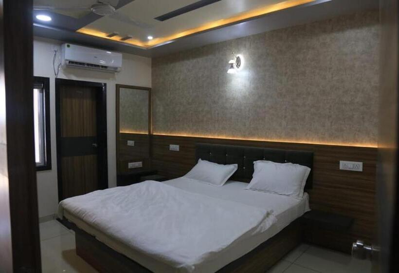 בית מלון כפרי Reva Vihar Rooms
