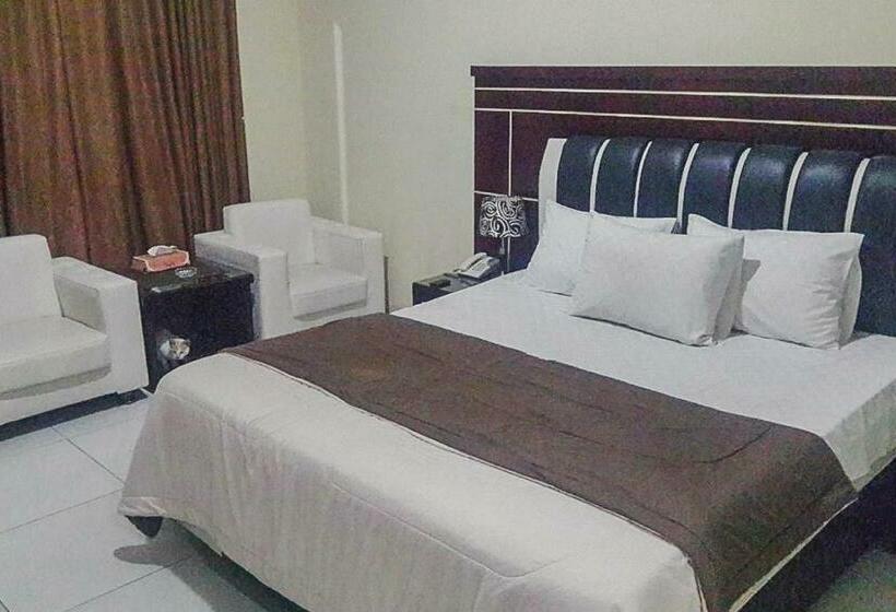 בית מלון כפרי Wisma Belerang Kalianda Mitra Reddoorz