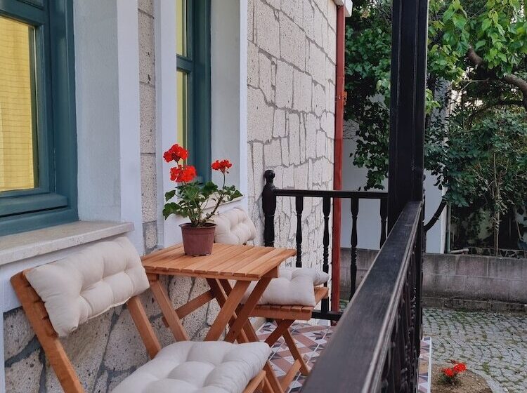 Paradise İmroz Butik Otel