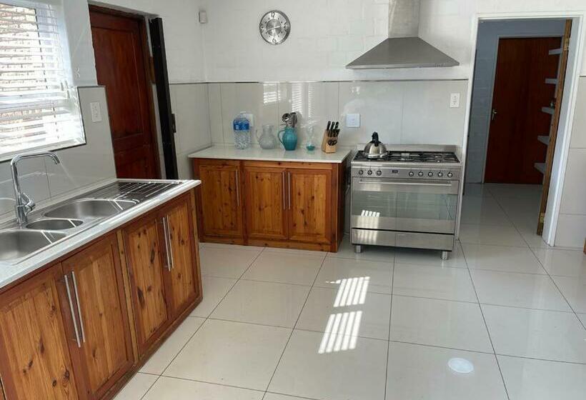 بنسيون 3575 On Nemesia