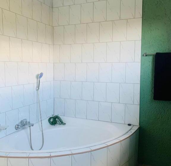 بنسيون Asante Sana Guest House