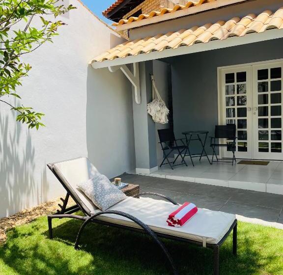 پانسیون Charlotte House