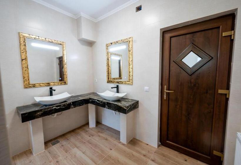 펜션 Evergreen Chalet