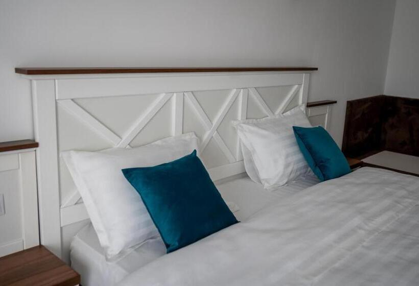 펜션 Evergreen Chalet