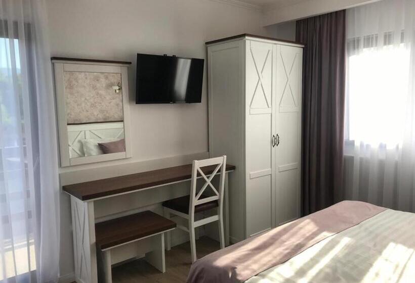 펜션 Evergreen Chalet