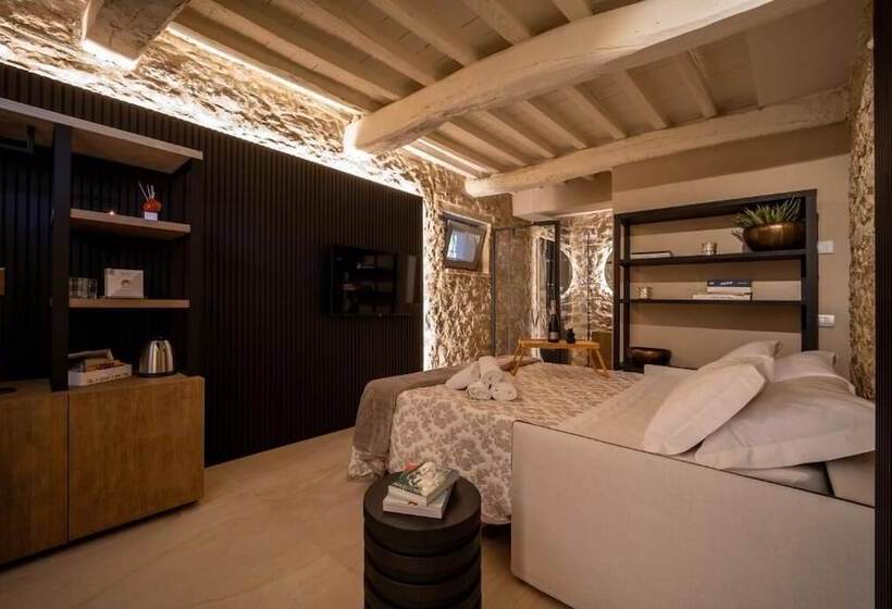 פנסיון Forma Your Boutique Suite