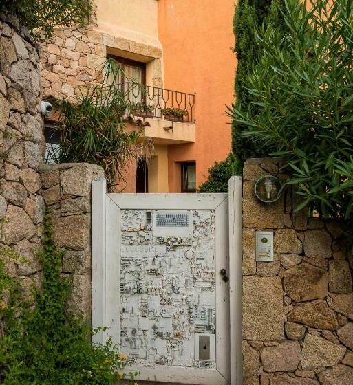 بنسيون Monti Mannu Art