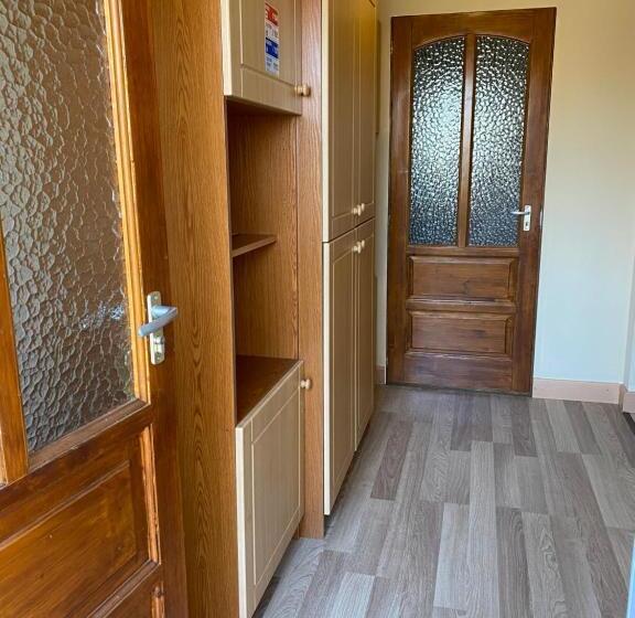 ペンション Pipacs Vendégház