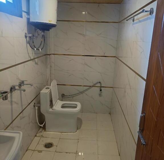 פנסיון Rupali Guest House