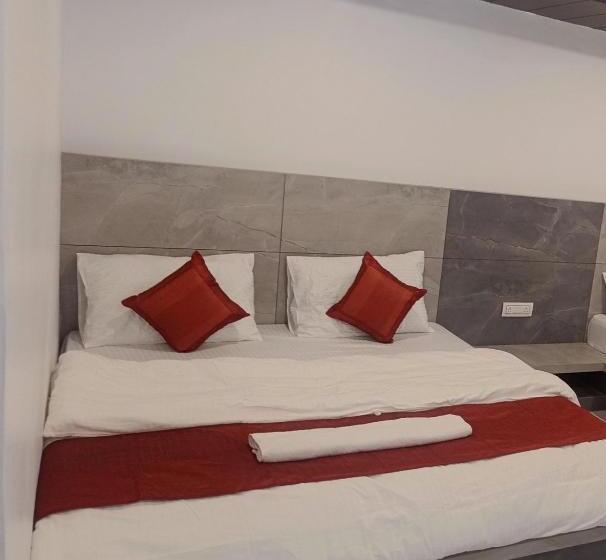 פנסיון Rupali Guest House