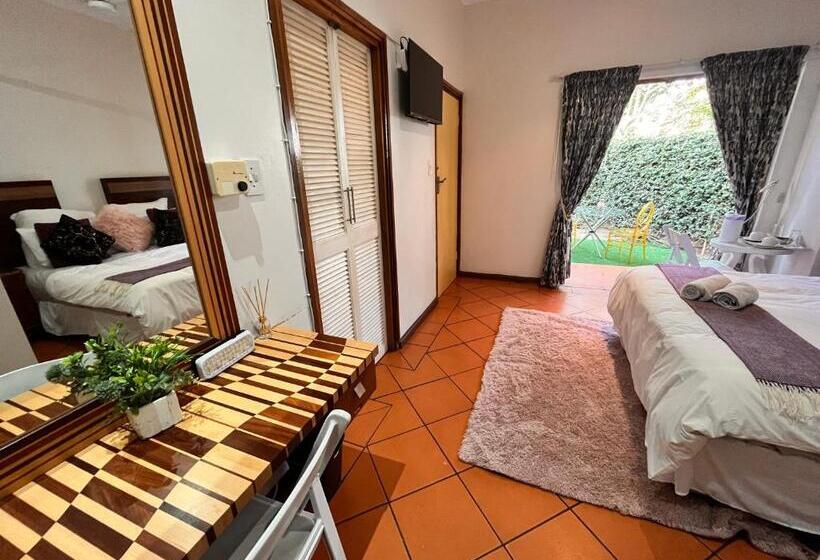 פנסיון The Woodhouse