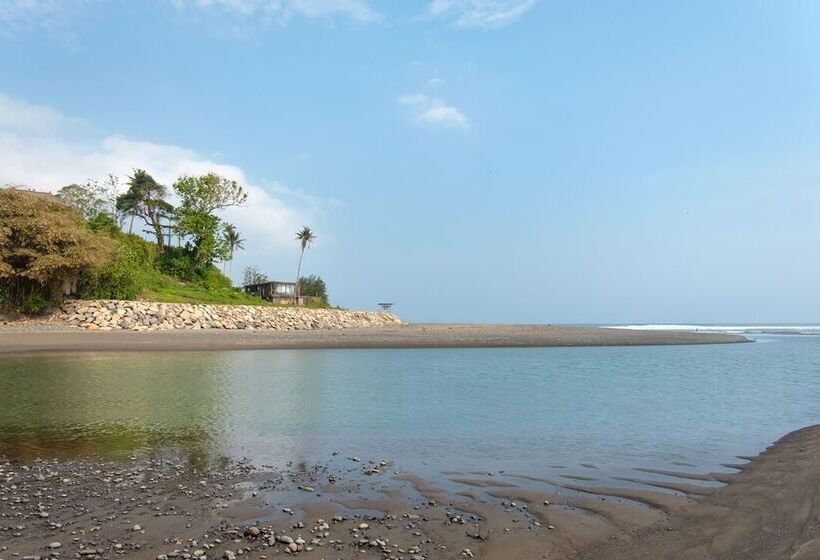 بنسيون Twospaces Living At Balian Green Lagoon