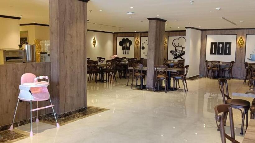 فندق بلفيو بارك رويال Bellevue Park Royal