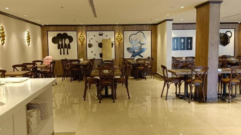 فندق بلفيو بارك رويال Bellevue Park Royal