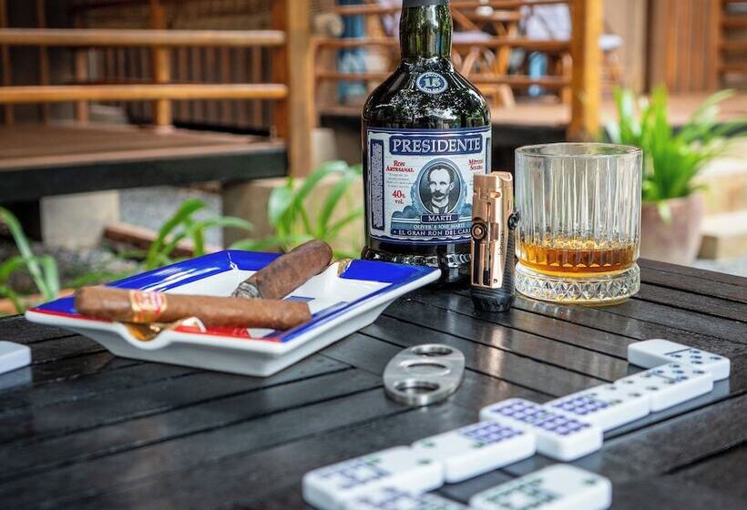 تختخواب و صبحانه Habana Angkor Boutique