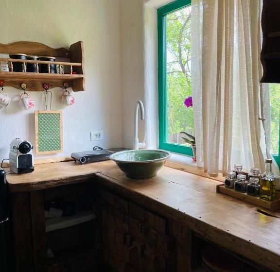 ベッドアンドブレックファースト Inside, The Village  Atelier