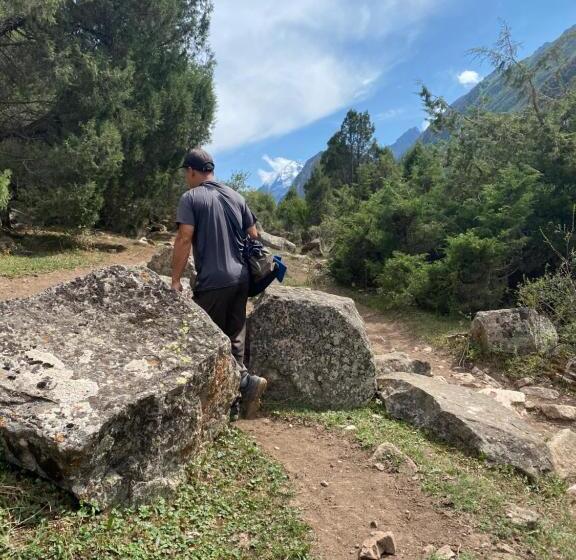 تختخواب و صبحانه Rahmat Yurts