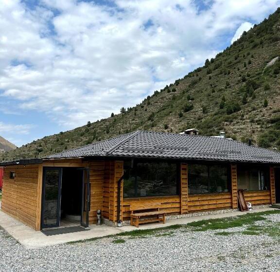 تختخواب و صبحانه Rahmat Yurts