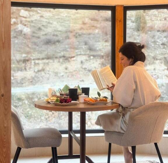 تختخواب و صبحانه Rahmat Yurts