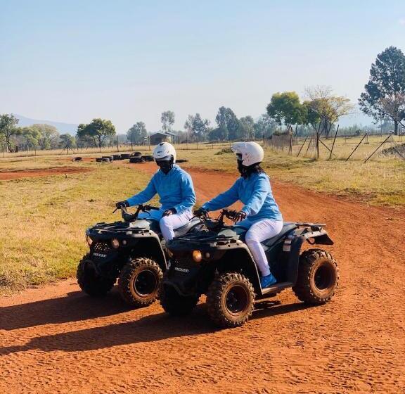 ベッドアンドブレックファースト Ten Flags Theme Park