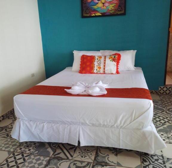 Отель El Rancho De Don Moncho Hostel