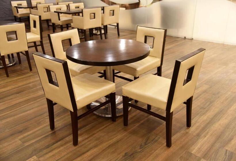 فندق Krishna Palace