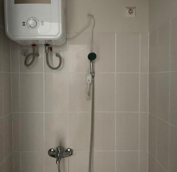 فندق Lily S Room At Apartemen Cibubur Village By Fph