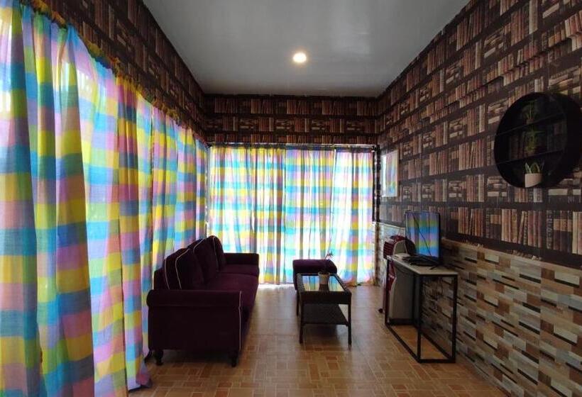 בית מלון כפרי Margie S Place And Coffee Shop Inc