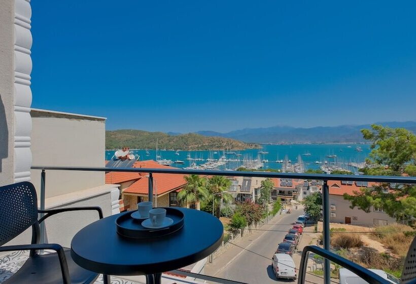 בית מלון כפרי Miralya Suites