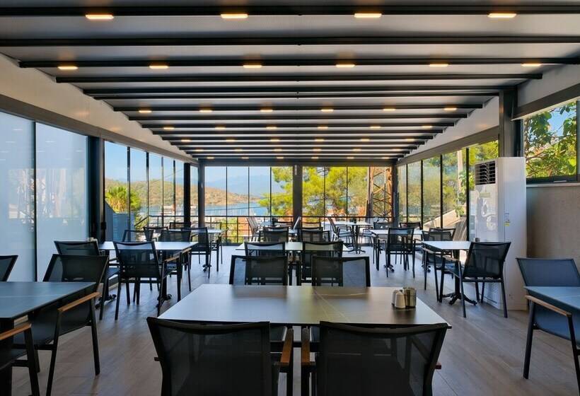 בית מלון כפרי Miralya Suites