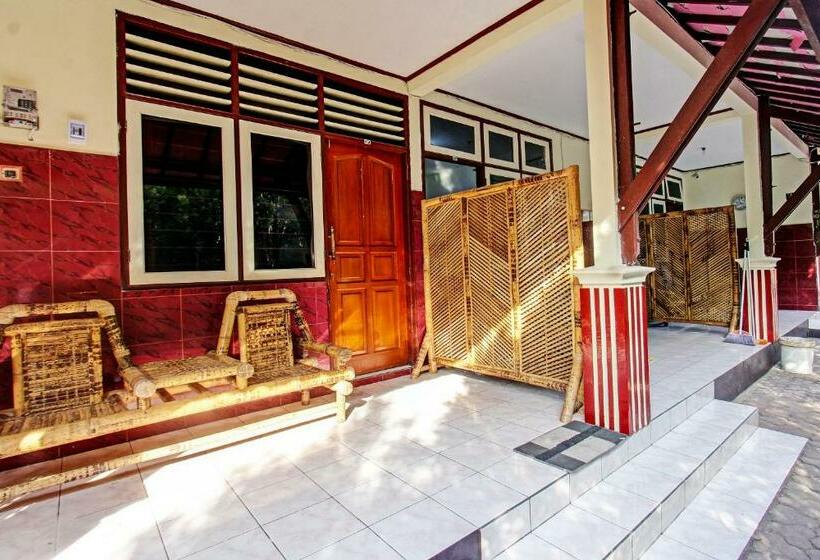 فندق Oyo 92710 Losmen Tjabe Merah