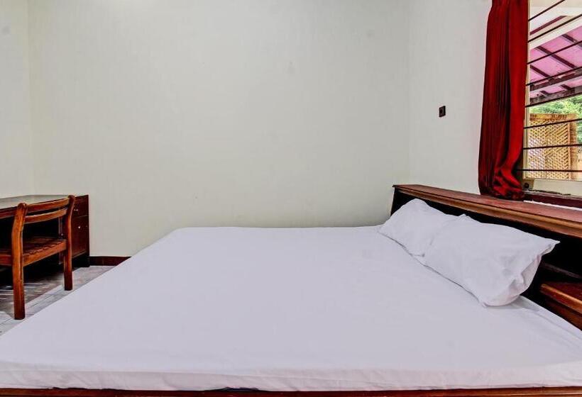 فندق Oyo 92710 Losmen Tjabe Merah