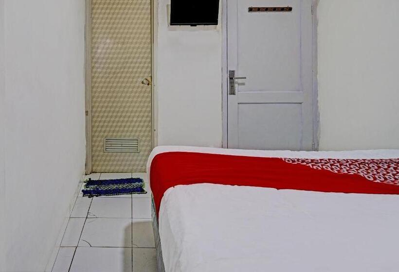 فندق Oyo 92726 Geulis Guest House